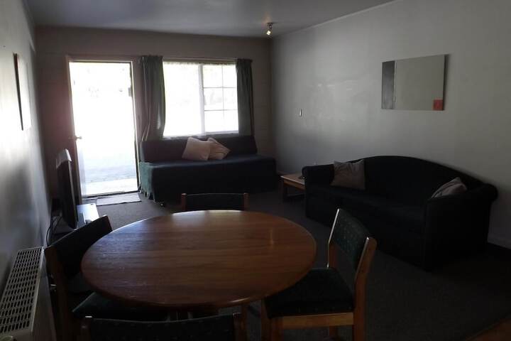 Room 33 of 48