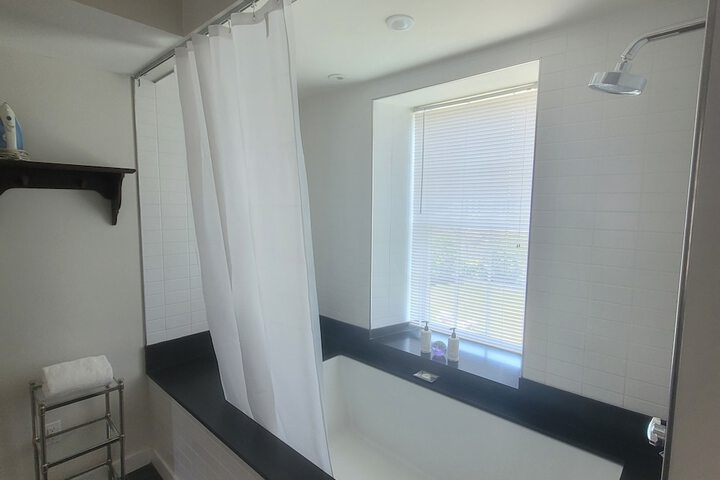 Room 53 of 91