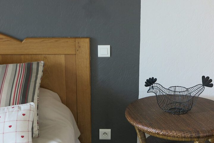 Room 13 of 35