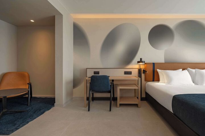 Room 14 of 119