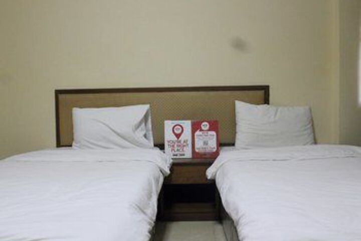 Room 26 of 33