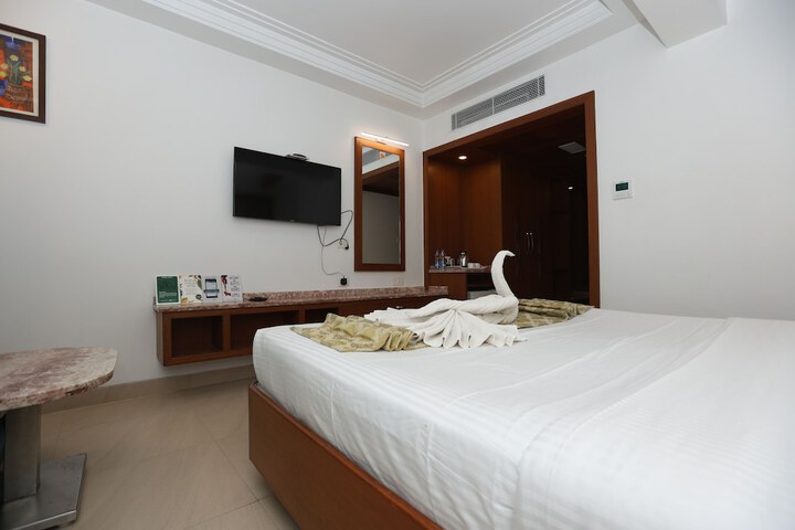 Room 9 of 24