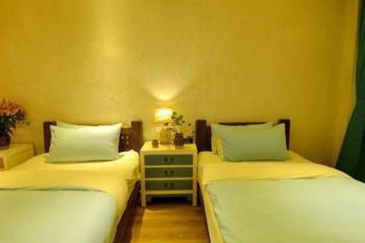 Room 21 of 26