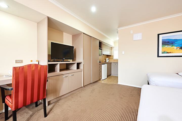 Room 7 of 34