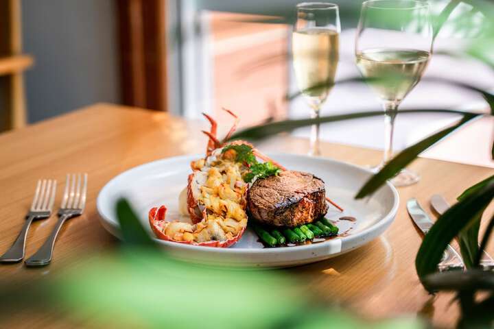 Dining 95 of 148