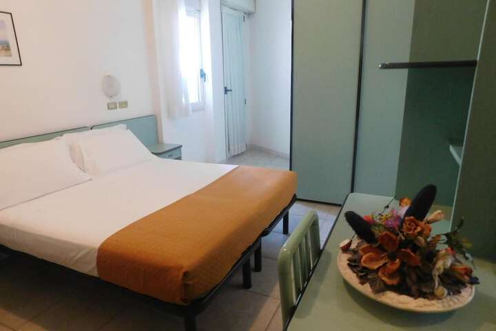 Room 20 of 54