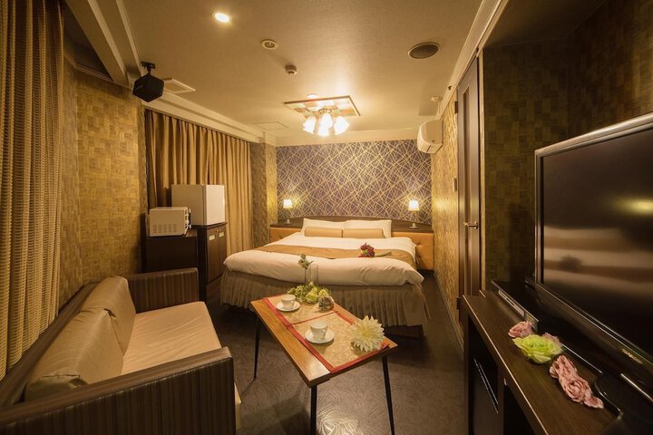 Room 19 of 49