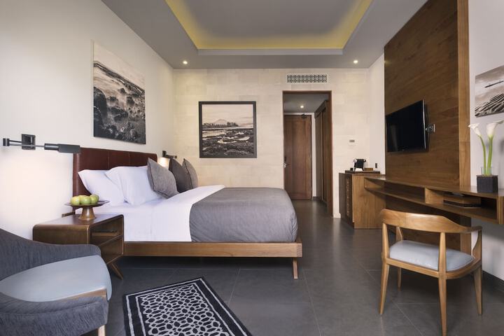 Room 19 of 46