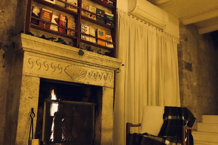 Room 30 of 77