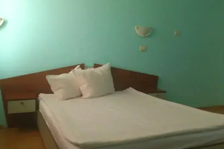 Room 2 of 14