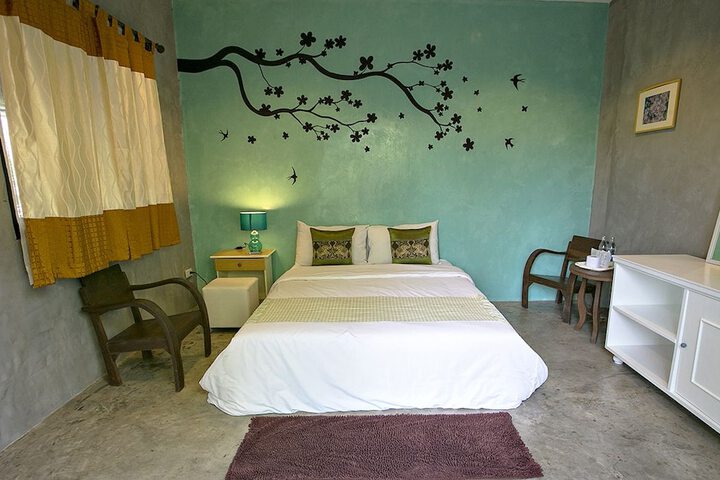 Room 3 of 38