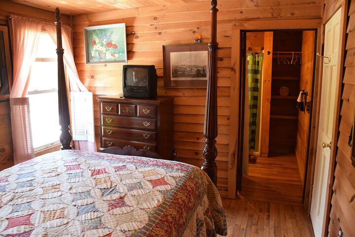 Room 48 of 128