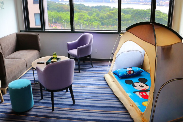 Room 8 of 47
