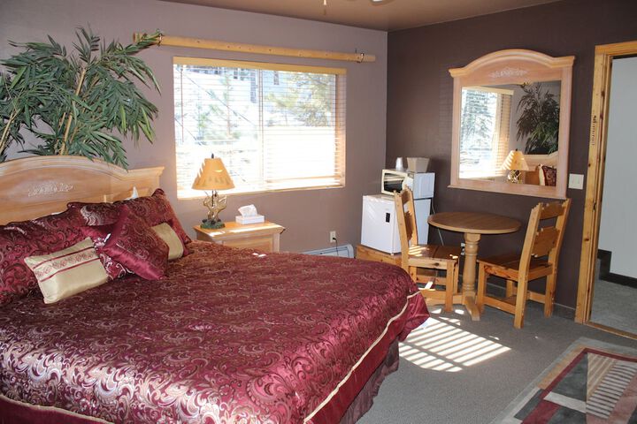 Room 35 of 104