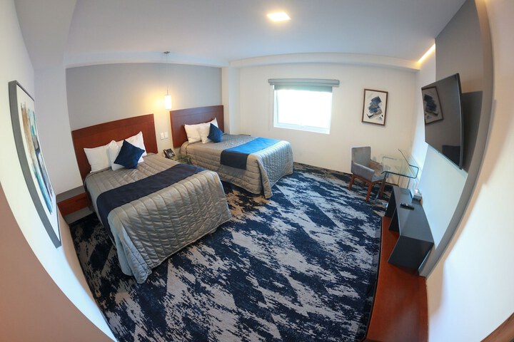 Room 10 of 36