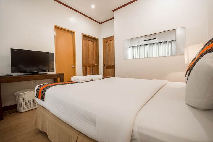 Room 18 of 92