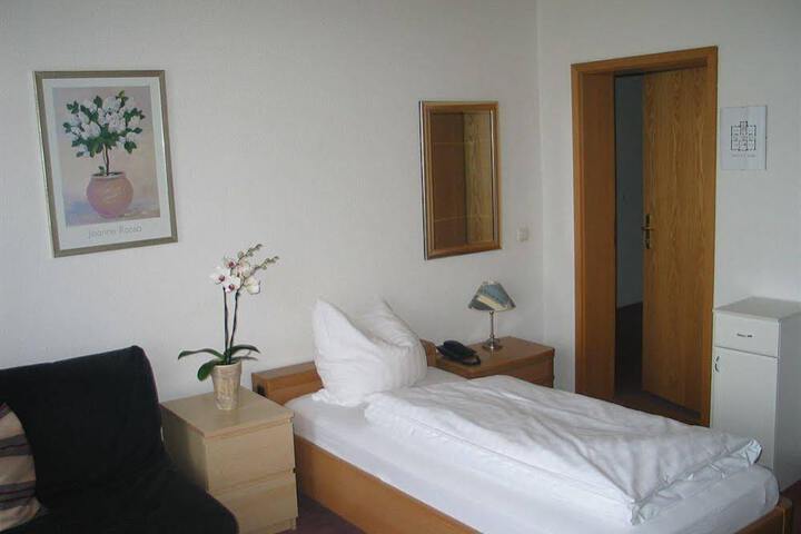 ADLER HOTEL DRESDEN