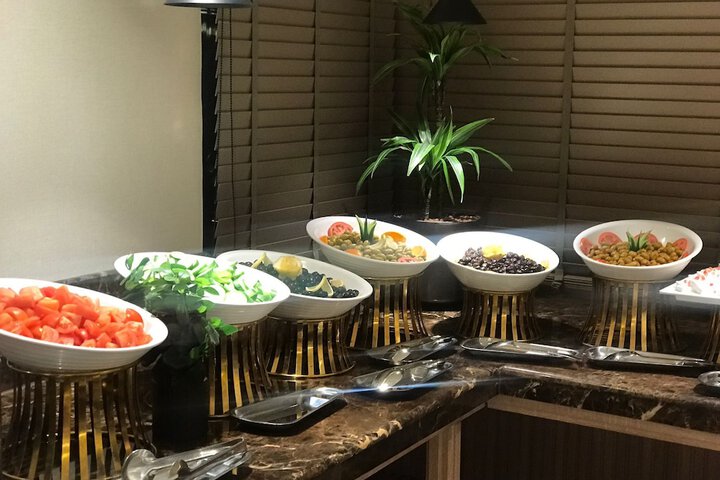 Dining 53 of 86