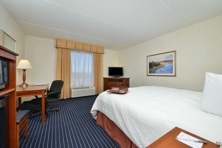 Room 16 of 42