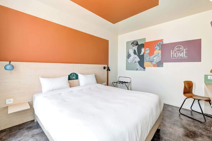 Room 6 of 32