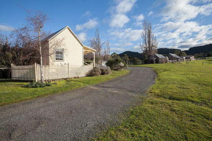 Property Grounds 15 of 19