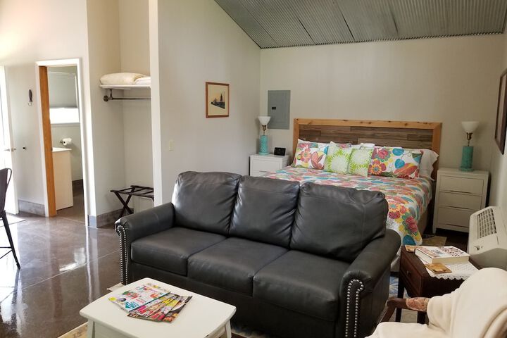 Room 11 of 24