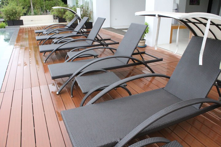 Sundeck 146 of 159