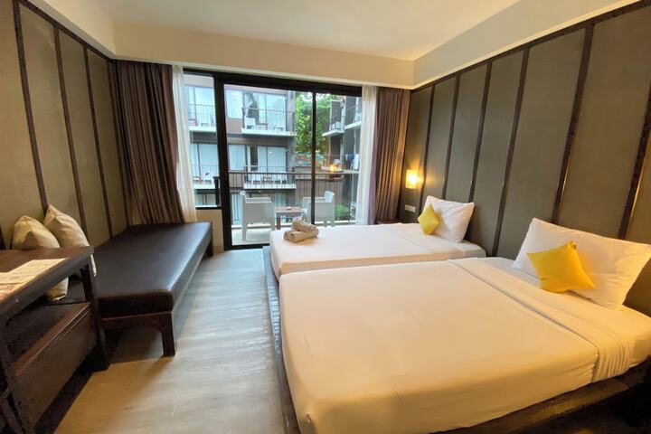 Room 8 of 44