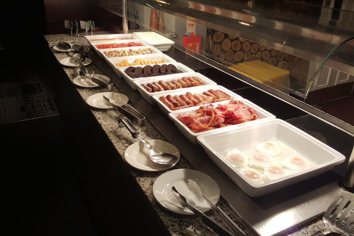 Dining 93 of 147