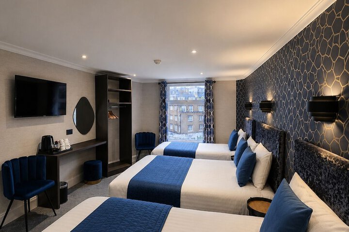 Room 34 of 80
