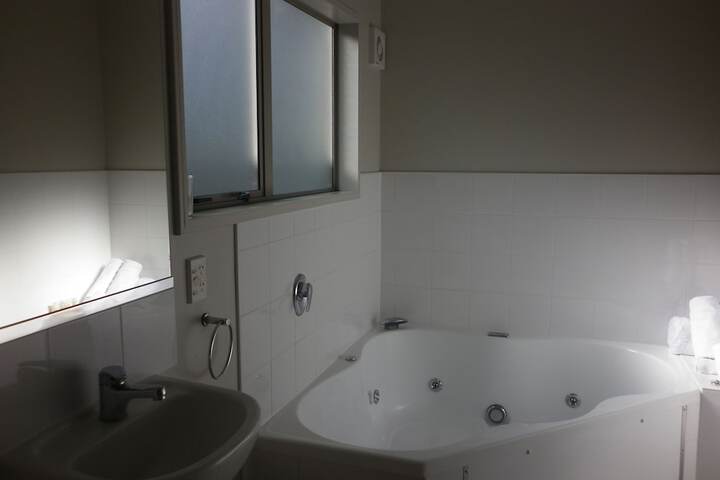 Room 30 of 41