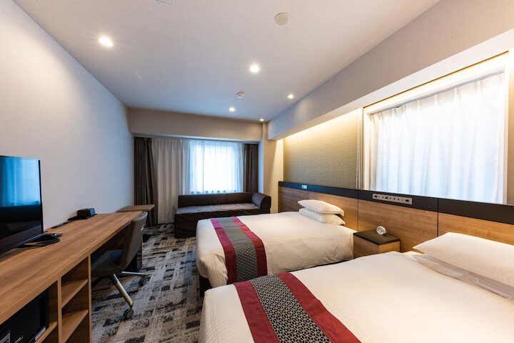 Room 6 of 40