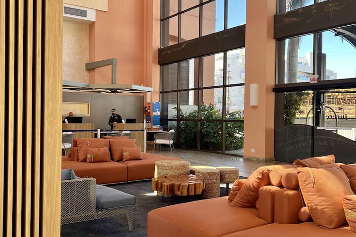 Guest Lobby