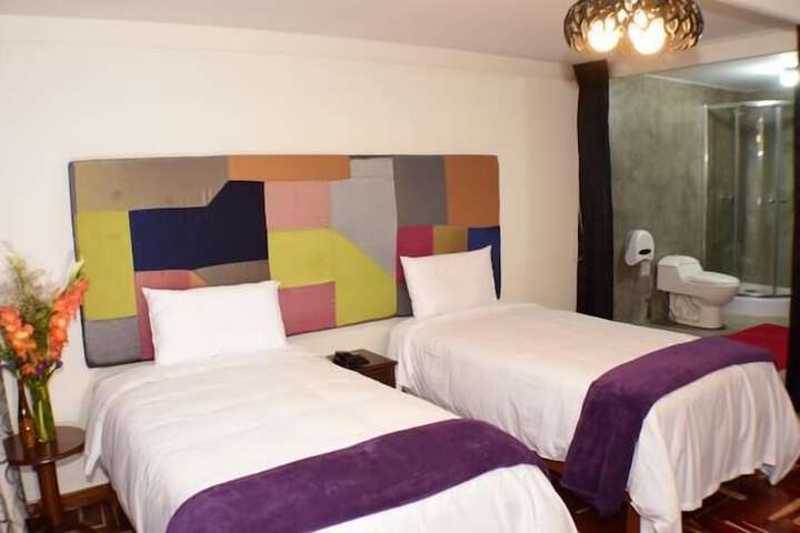 Room 13 of 28