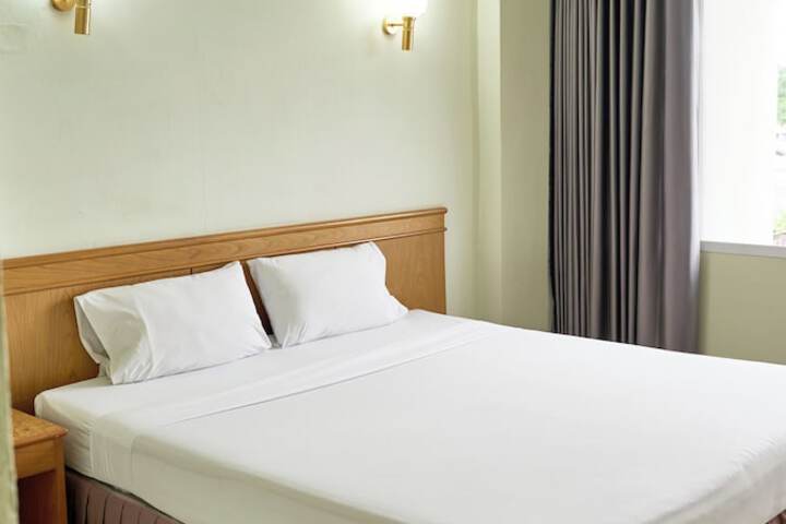 Room 4 of 39
