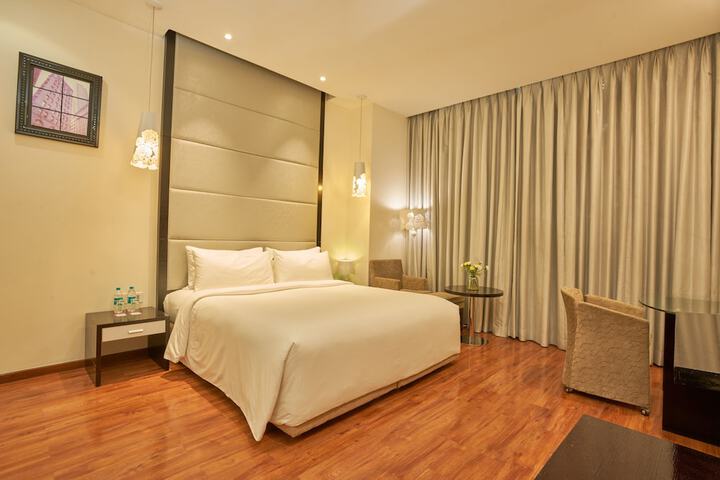 Room 26 of 80