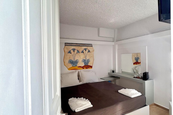 Room 16 of 56