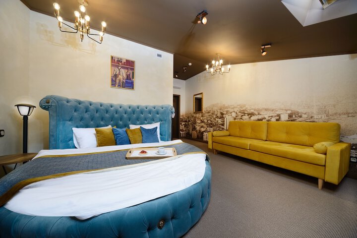 Room 40 of 83