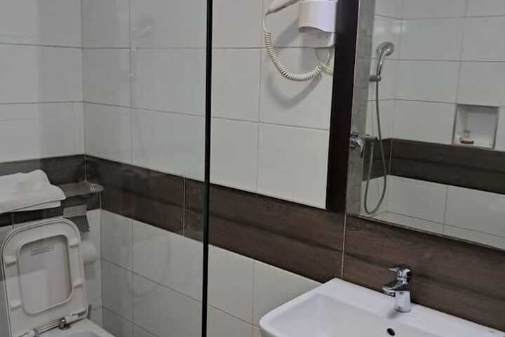 Room 14 of 23