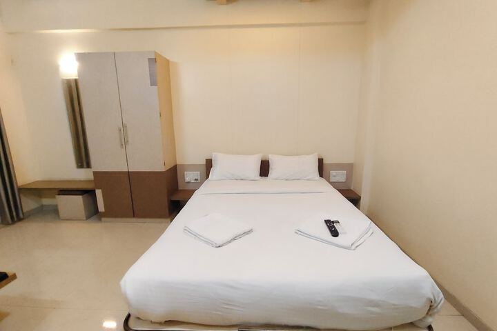 Room 3 of 22