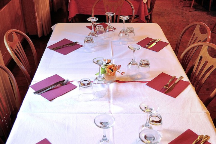Dining 24 of 35