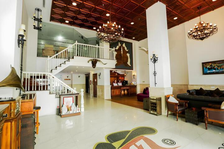 Photo 10