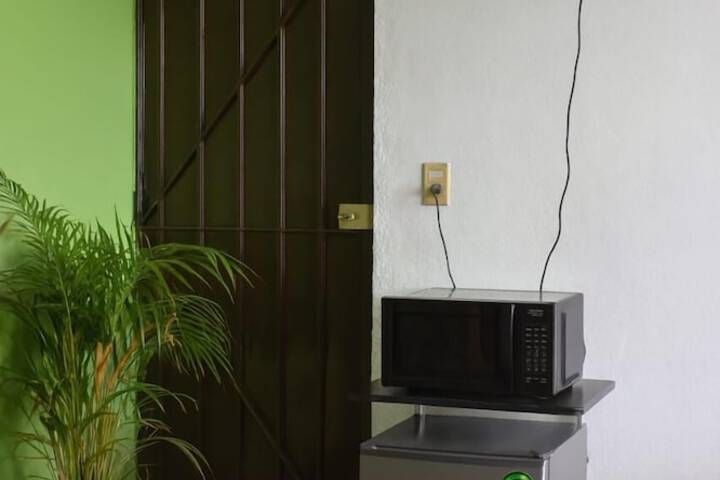 Room 8 of 28