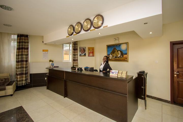 Hotel 4 of 58