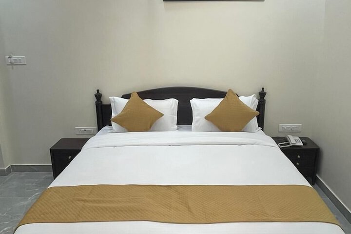 Room 4 of 15