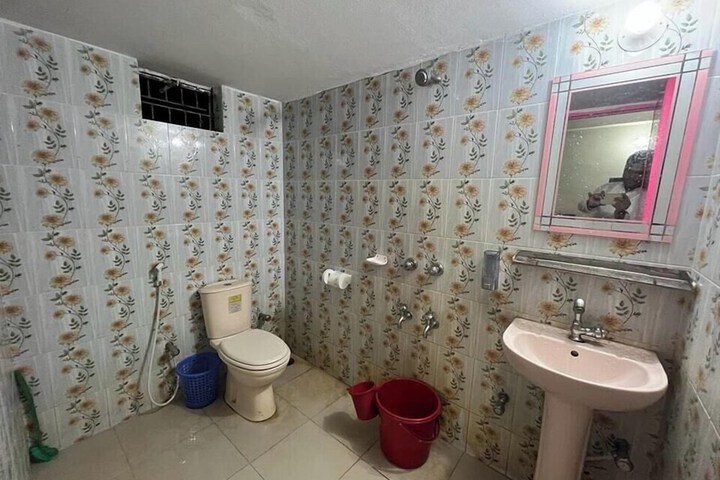 Room 9 of 45