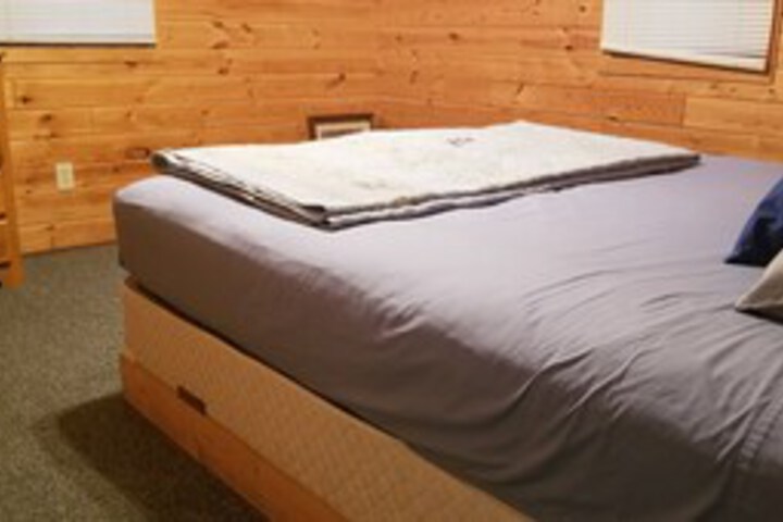 Room 102 of 154