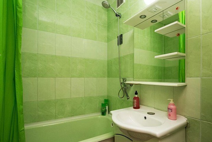 Room 14 of 16