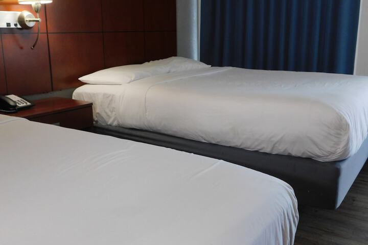Basic 2 Double Beds (10 of 10)