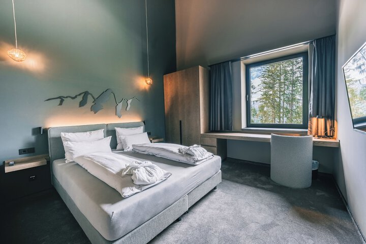 Room 55 of 132
